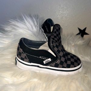 Vans off the wall, checkered slip ons
